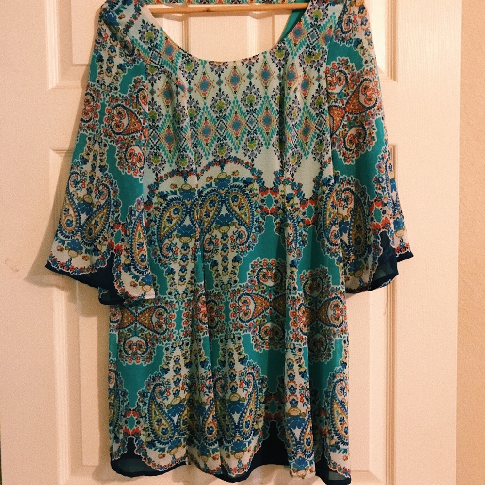 FLOWY PRINTED DRESS